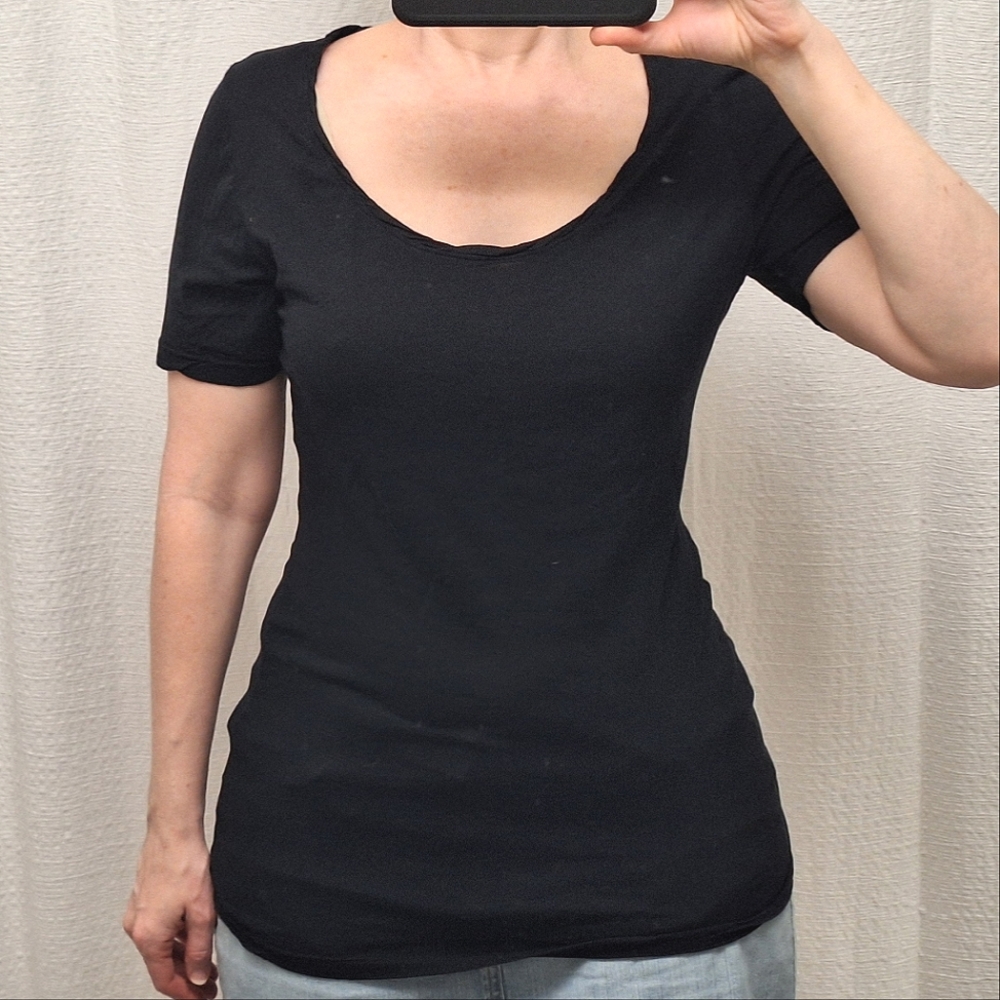 FRESH LAUNDRY | Black, Short Sleeve Tee